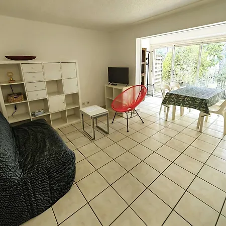 T2 En Rez-de-jardin Avec Piscine, Tennis Et Parking Proche - Fr-1-607-211 Appartamento